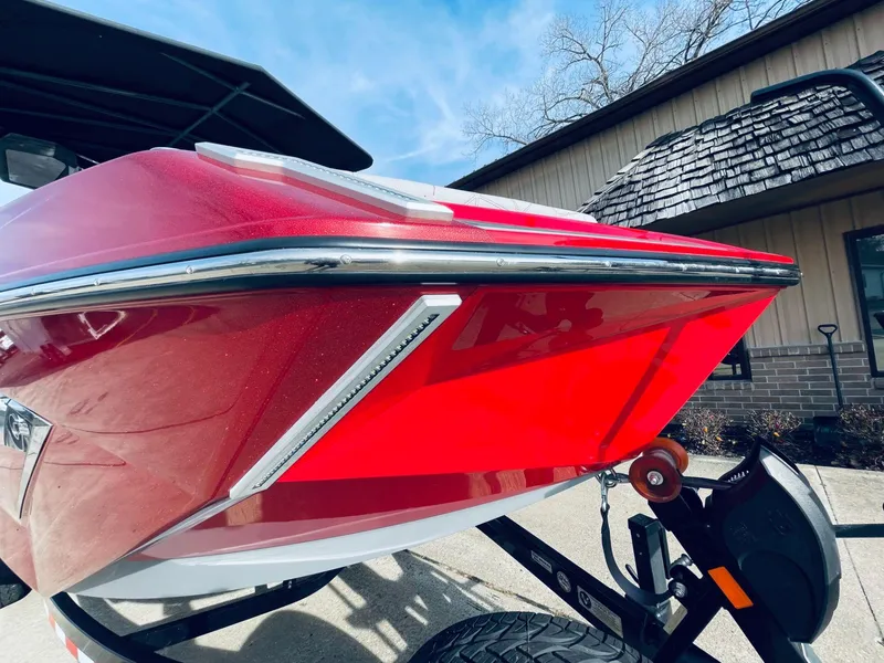 Slide: The Image of Nautique SUPER AIR G25 PARAGON 2021 - 5