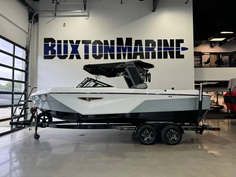 The Image of Nautique Super Air Nautique S23 2022 - 1
