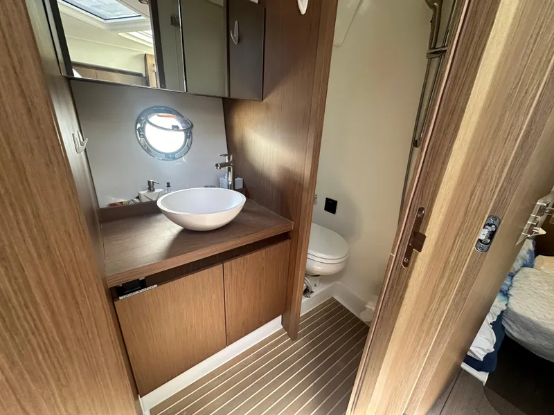 Slide: The Image of Beneteau Gran Turismo 40 2016 - 22