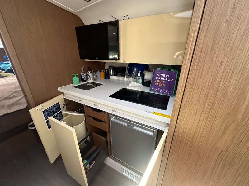 Slide: The Image of Beneteau Gran Turismo 40 2016 - 23