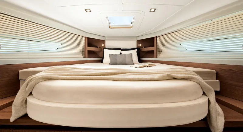 Slide: The Image of Beneteau Gran Turismo 40 2016 - 37