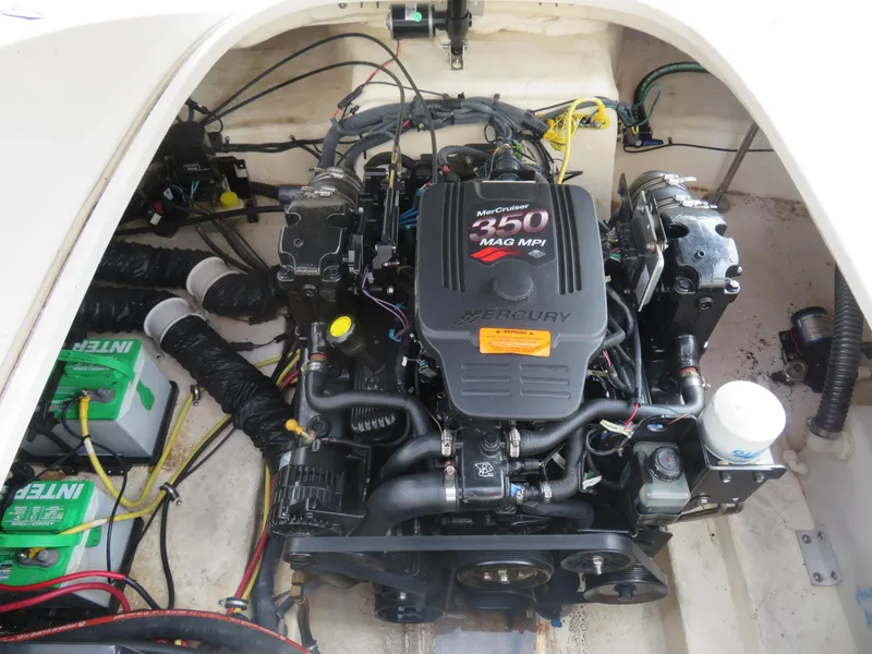 Slide: The Image of 2008 Chaparral SSX 236 boat engine, featuring a MerCruiser 350 MAG MPI. - 3