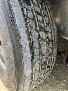 Slide: The Image of Worn tire tread on a 2000 Albemarle 280 Express Fisherman trailer. - 10