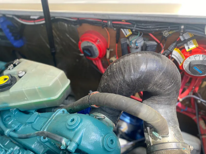 Slide: The Image of Albemarle 280 Express Fisherman 2000 - 51