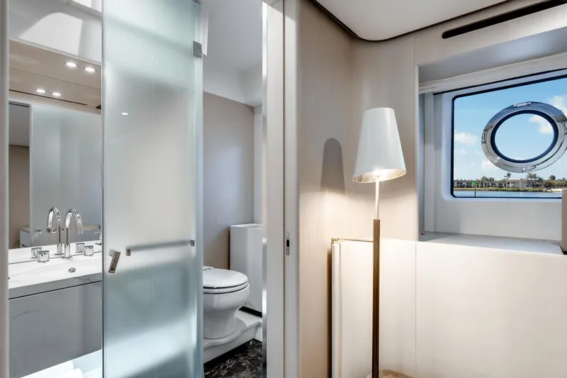 Slide: The Image of Azimut 68 2023 - 40