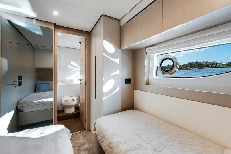 Slide: The Image of Azimut 68 2023 - 45