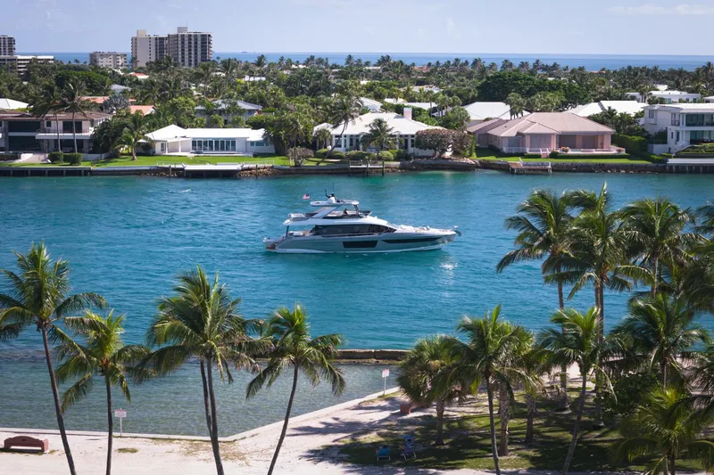 Slide: The Image of Azimut 68 2023 - 74