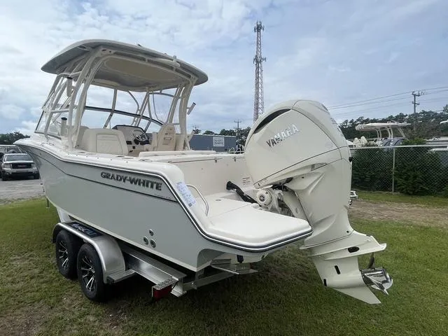 Slide: The Image of Grady-White Freedom 235 2025 - 4