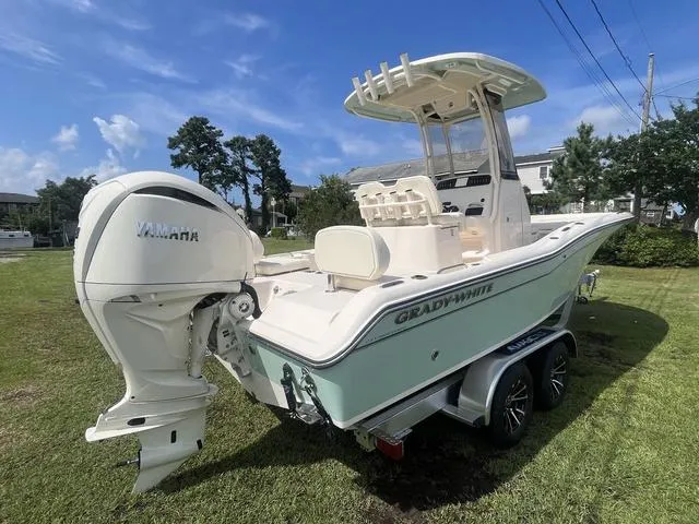 Slide: The Image of Grady-White 231 Coastal Explorer 2025 - 6