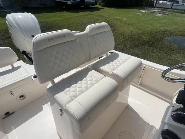 Slide: The Image of Grady-White 231 Coastal Explorer 2025 - 10