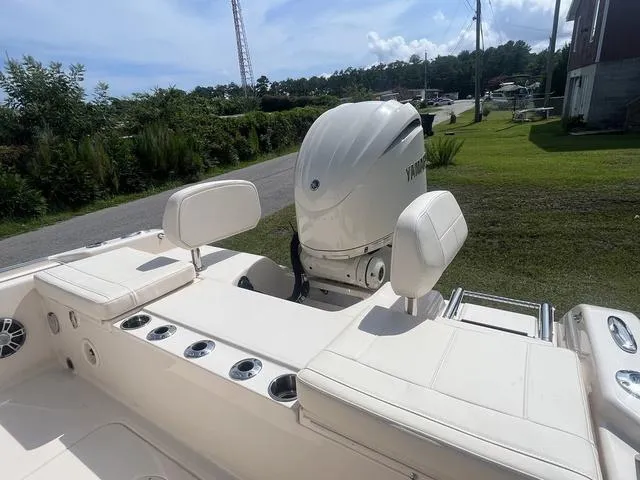 Slide: The Image of Grady-White 231 Coastal Explorer 2025 - 12