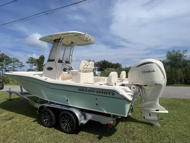 Slide: The Image of Grady-White 231 Coastal Explorer 2025 - 4