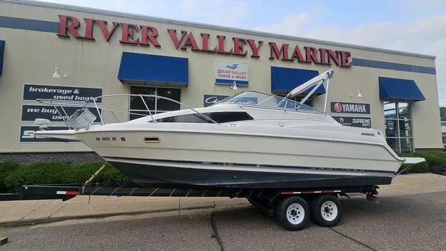 The Image of Bayliner 2655 Ciera 1998 - 1