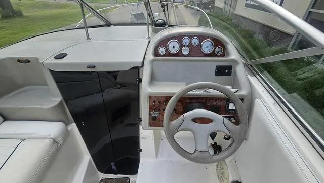 Slide: The Image of Bayliner 2655 Ciera 1998 - 10