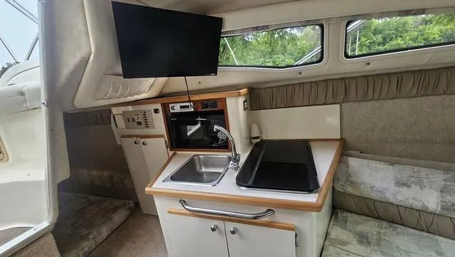 Slide: The Image of Bayliner 2655 Ciera 1998 - 16