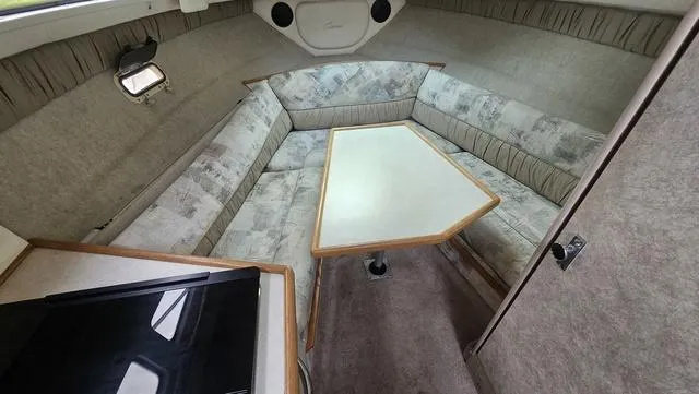Slide: The Image of Bayliner 2655 Ciera 1998 - 14