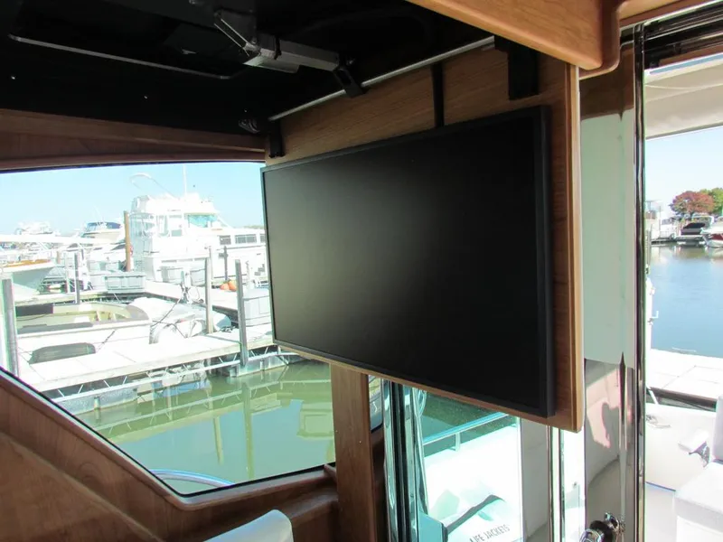 Slide: The Image of Sabre 43 Salon Express 2025 - 54