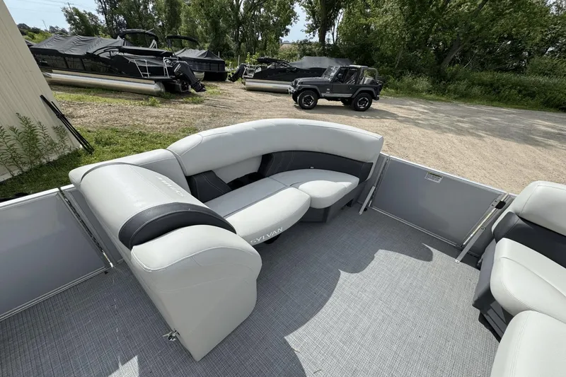 Slide: The Image of Sylvan 8522 Mirage Cruise 2025 - 17