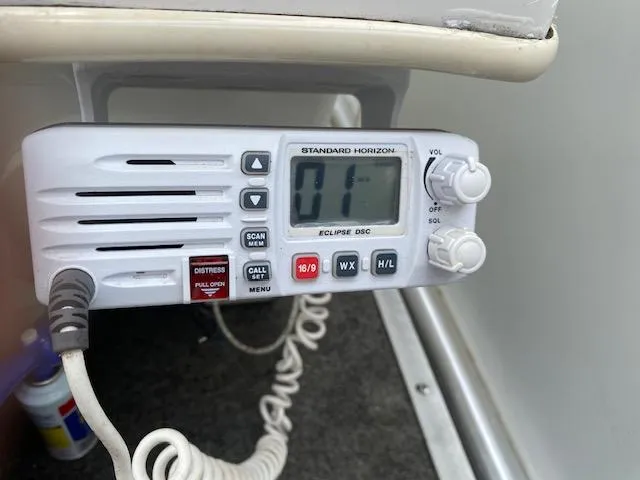 Slide: The Image of Standard Horizon marine radio on 1988 Sun Tracker PARTY BARGE. - 21