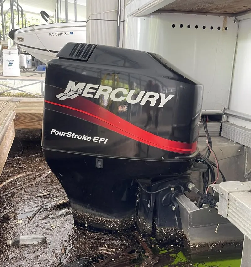 Slide: The Image of Mercury FourStroke EFI engine on 1988 Sun Tracker PARTY BARGE boat. - 35