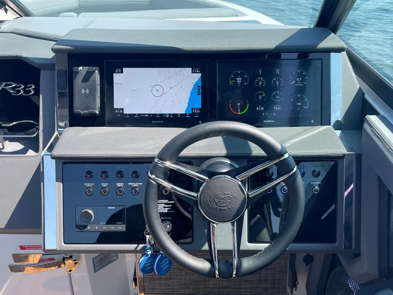 Slide: The Image of Cobalt R33 Surf 2025 - 16