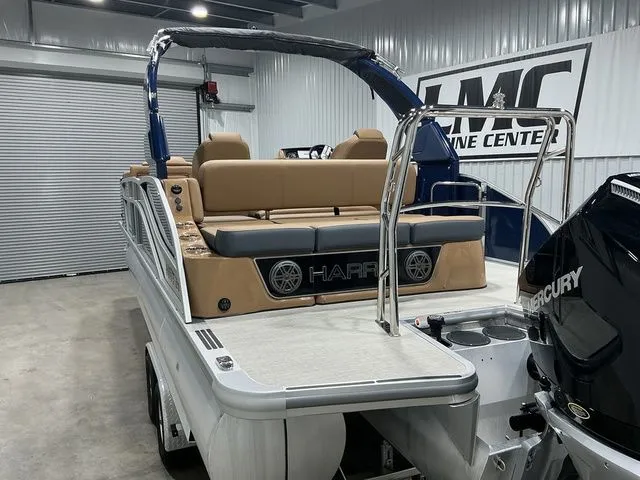 Slide: The Image of Harris Grand Mariner 250 SLDH 2025 - 12