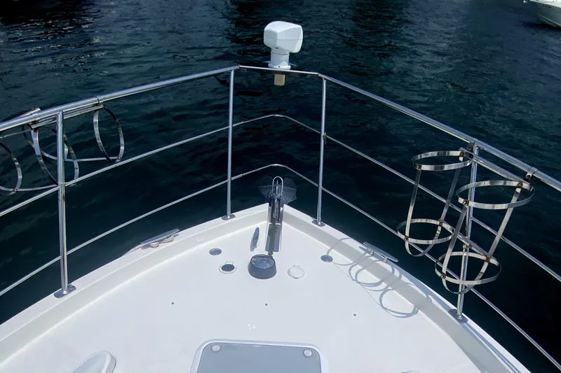 Slide: The Image of Carver 360 Mariner 2004 - 8