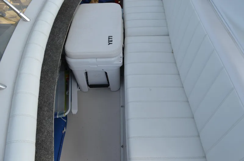 Slide: The Image of Trojan 11 Meter Convertible 1986 - 15