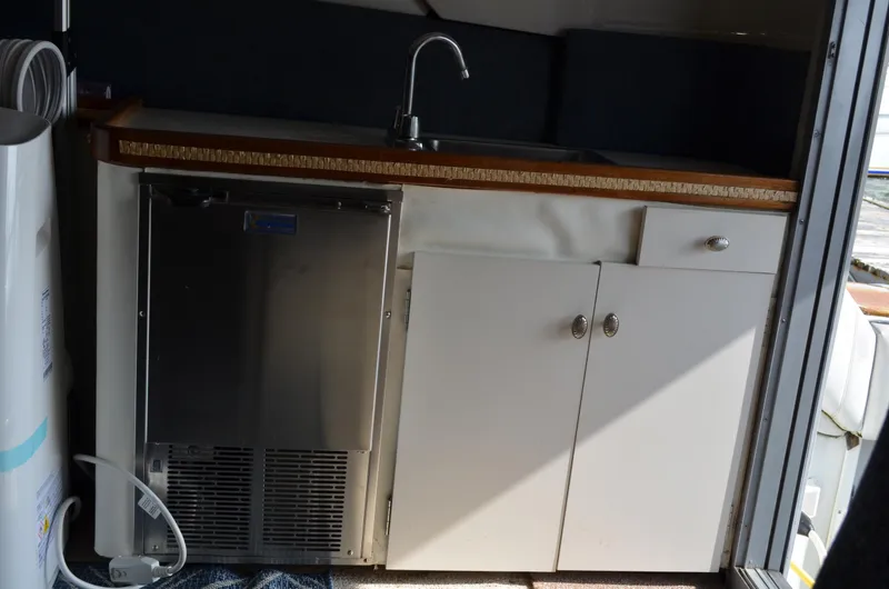 Slide: The Image of Trojan 11 Meter Convertible 1986 - 19