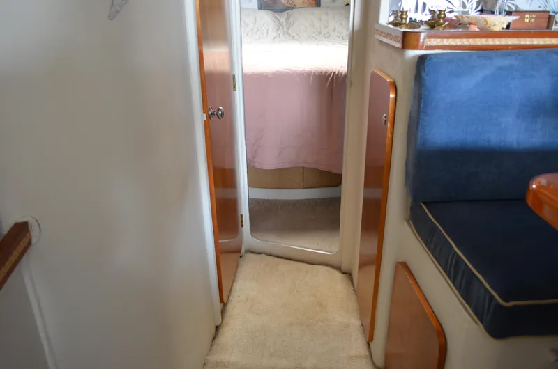 Slide: The Image of Trojan 11 Meter Convertible 1986 - 31