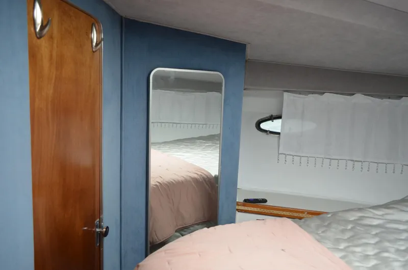 Slide: The Image of Trojan 11 Meter Convertible 1986 - 35