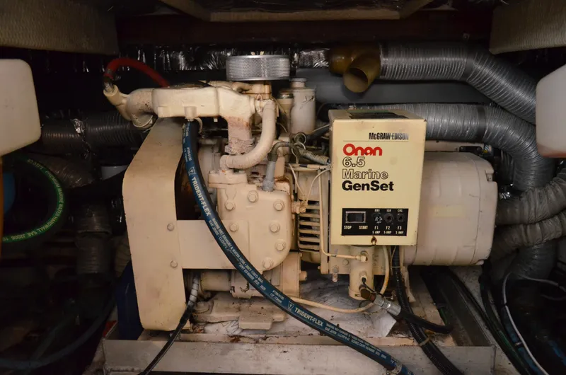 Slide: The Image of Trojan 11 Meter Convertible 1986 - 41