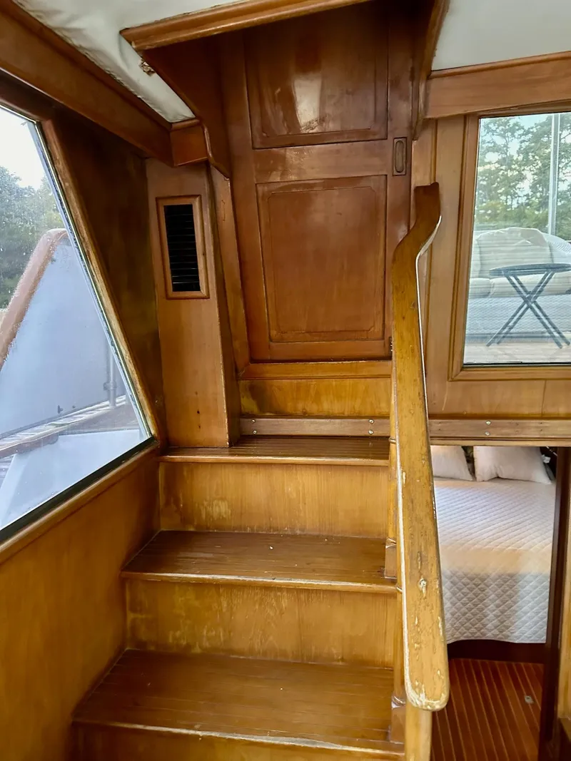 Slide: The Image of Sea Ranger 52 Cockpit MY 1986 - 25