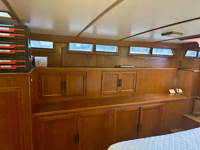 Slide: The Image of Sea Ranger 52 Cockpit MY 1986 - 29