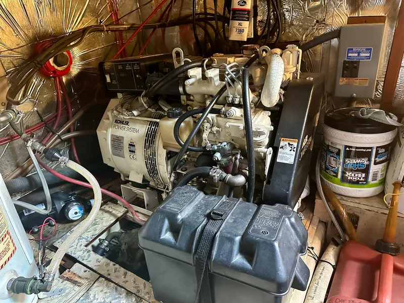 Slide: The Image of Sea Ranger 52 Cockpit MY 1986 - 37