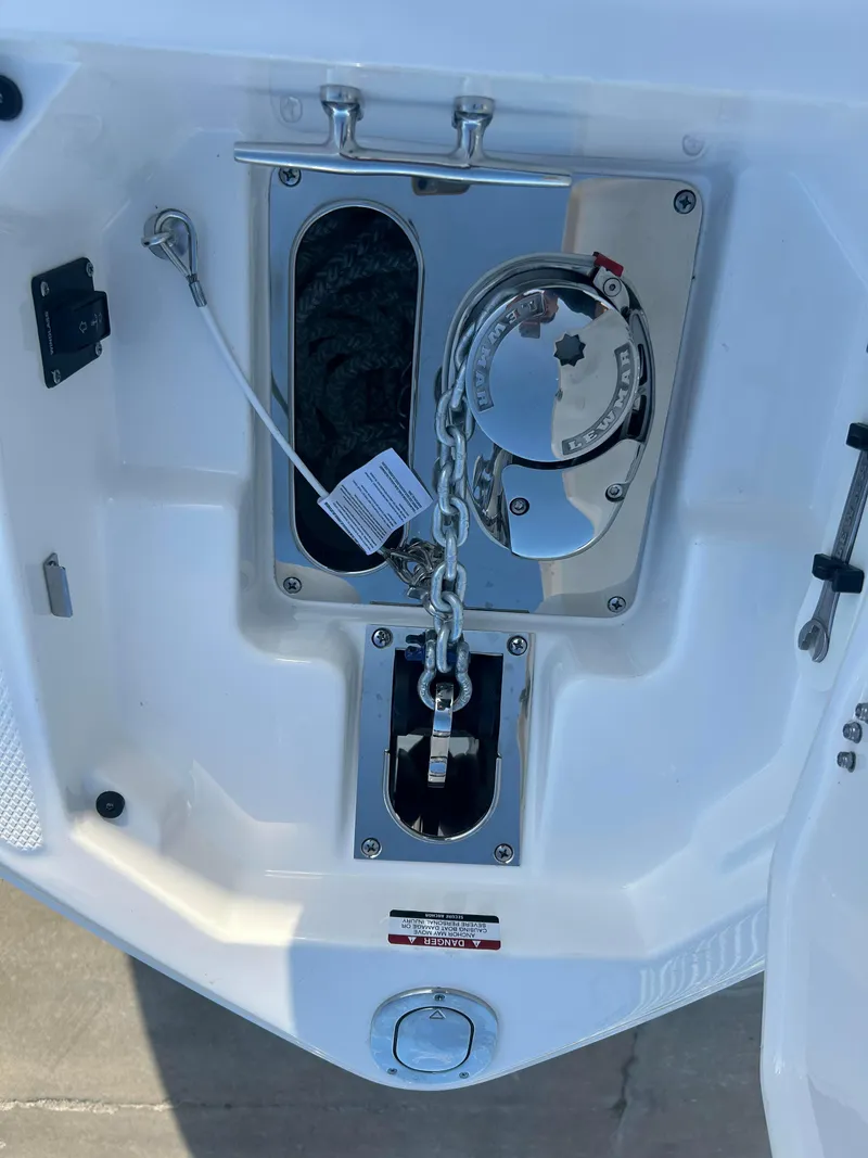 Slide: The Image of Chaparral 30 Surf 2024 - 11