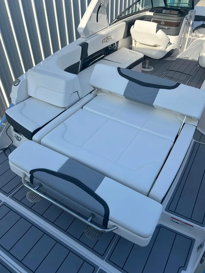 Slide: The Image of Chaparral 30 Surf 2024 - 4