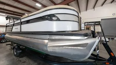 Slide: The Image of Harris Cruiser 230 SLDH 2025 - 59