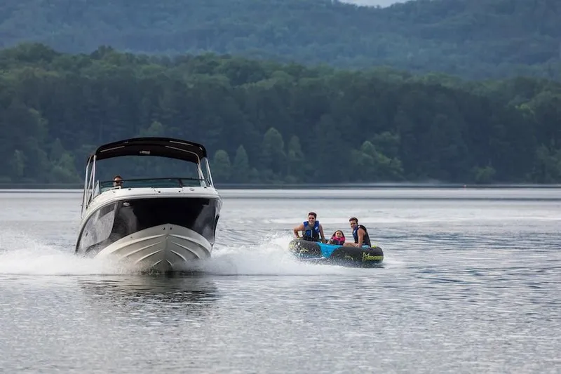 Slide: The Image of 2023-Sea-Ray-SDX-250-MarineMax - 31