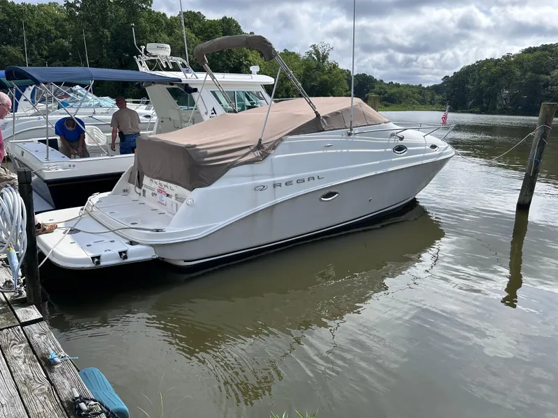 The Image of Regal Commodore 2665 2003 - 0