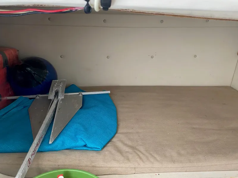 Slide: The Image of Pursuit 2870 Wa 2004 - 4