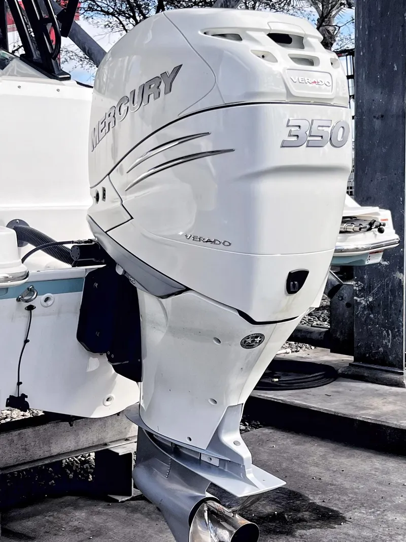 Slide: The Image of Mercury 350 Verado outboard engine on a 2021 Boston Whaler 240 Vantage boat. - 10