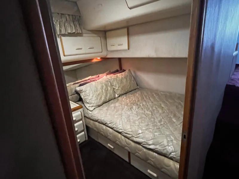 Slide: The Image of Second Guest Room Mid-ship STBD - 16