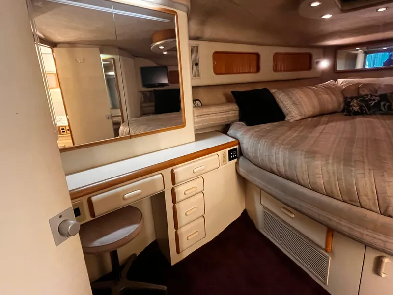 Slide: The Image of Master Looking to Port - 19