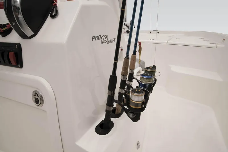 Slide: The Image of Mako Pro Skiff 19 CC - 45