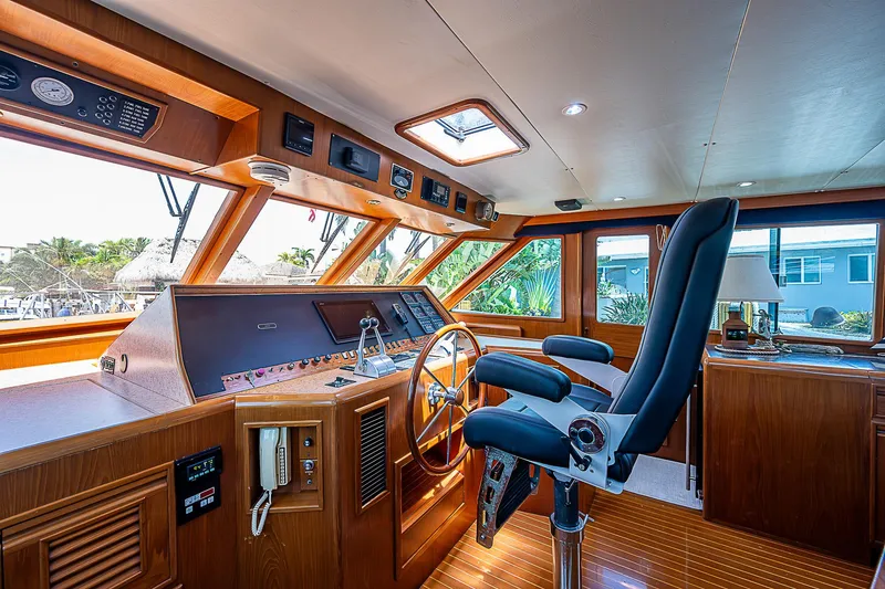 Slide: The Image of Offshore Yachts 62 Pilot House 2000 - 53