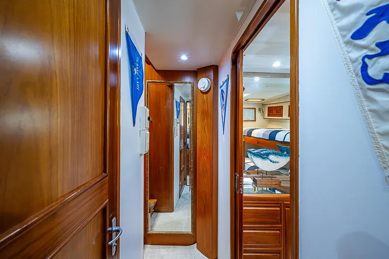 Slide: The Image of Offshore Yachts 62 Pilot House 2000 - 55