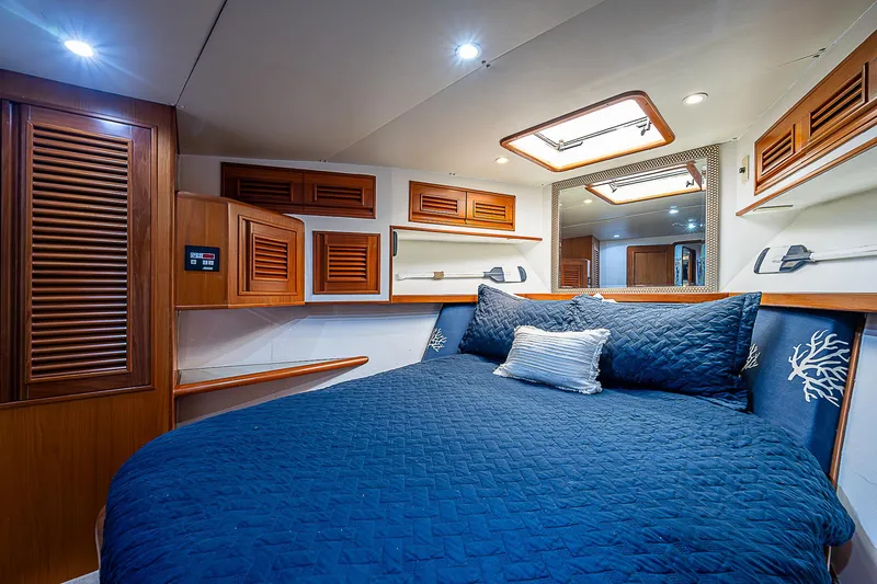 Slide: The Image of Offshore Yachts 62 Pilot House 2000 - 63