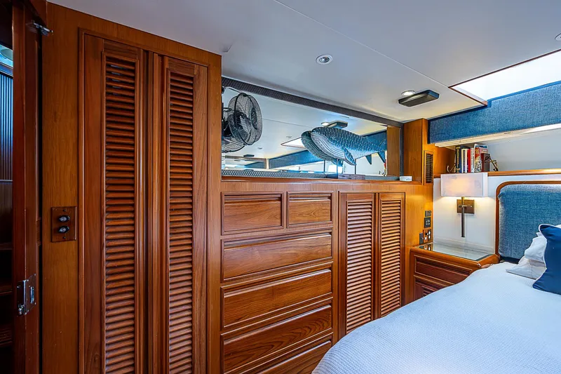 Slide: The Image of Offshore Yachts 62 Pilot House 2000 - 76