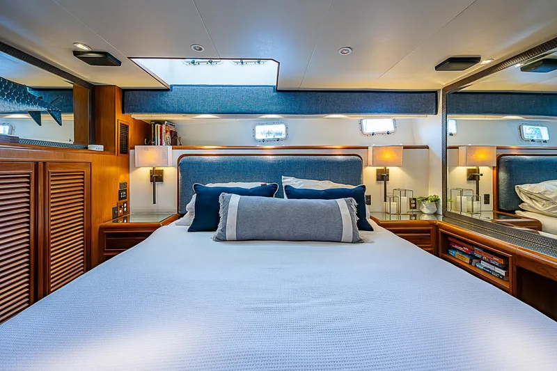 Slide: The Image of Offshore Yachts 62 Pilot House 2000 - 77